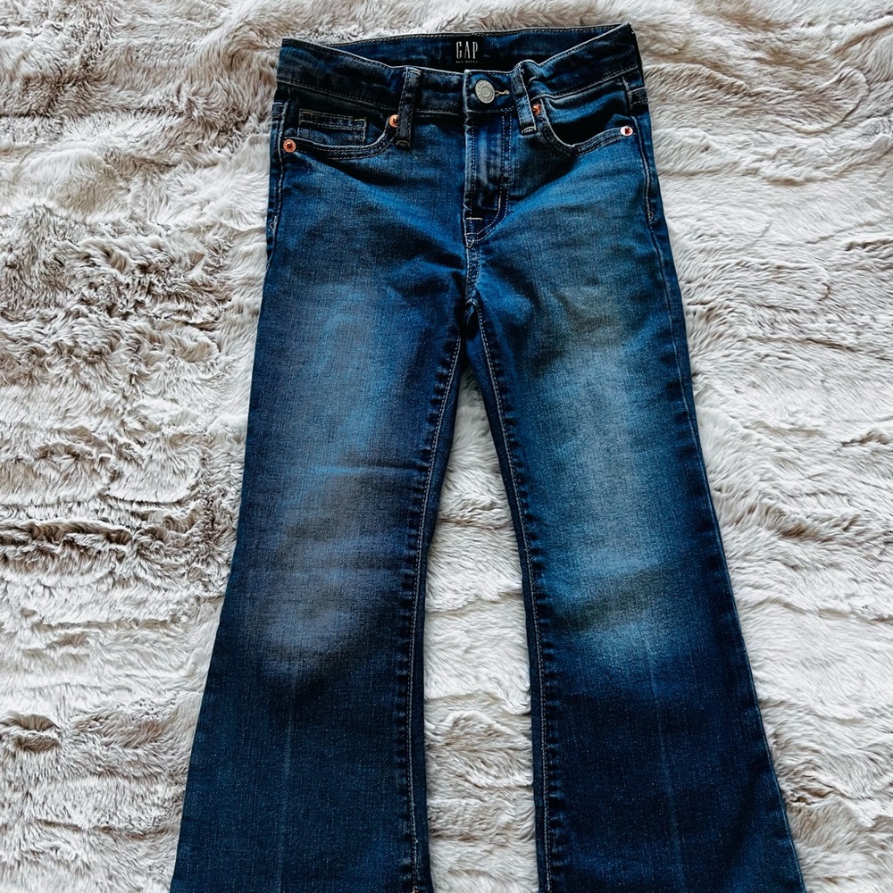 EUC GAP girls flare leg jeans, size 6